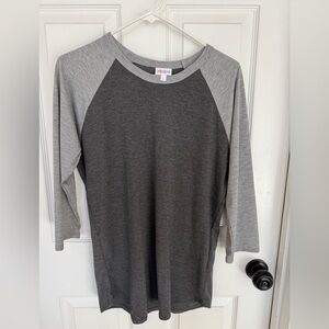 Lularoe Randy gray shirt. NWT. Size Large